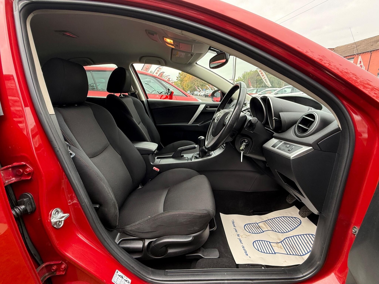 Used Mazda Mazda3 2013 for sale - 76250962: Photo 4