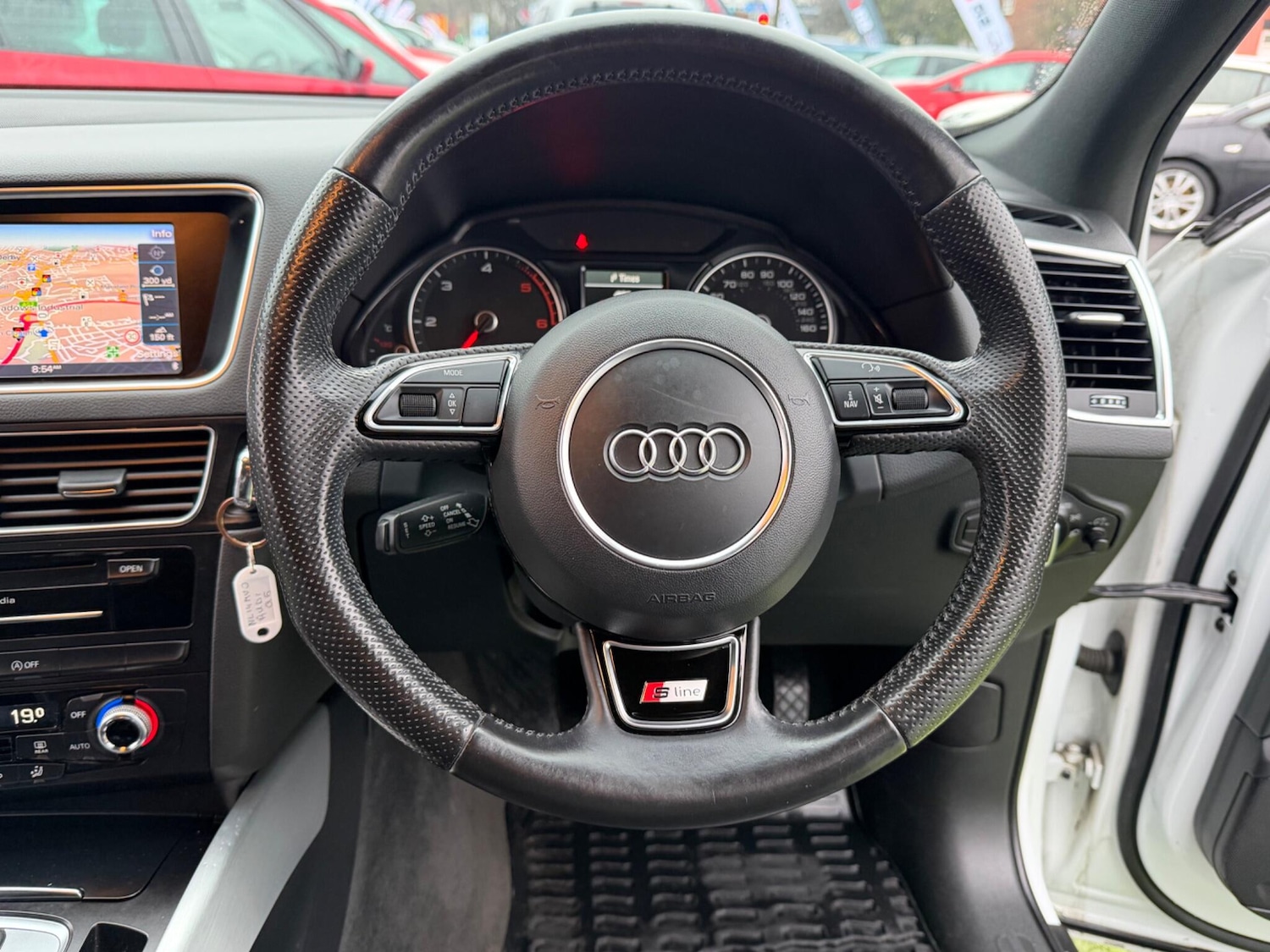Used Audi Q5 2014 for sale - 77524411: Photo 17