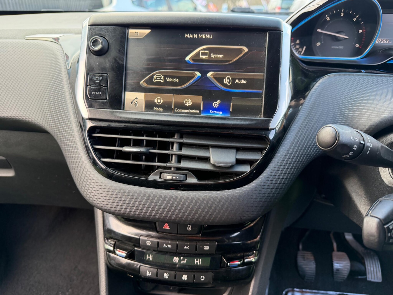 Used Peugeot 2008 2013 for sale - 77411642: Photo 21