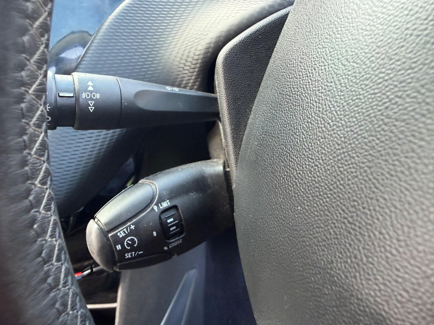 Used Peugeot 2008 2013 for sale - 77411642: Photo 24