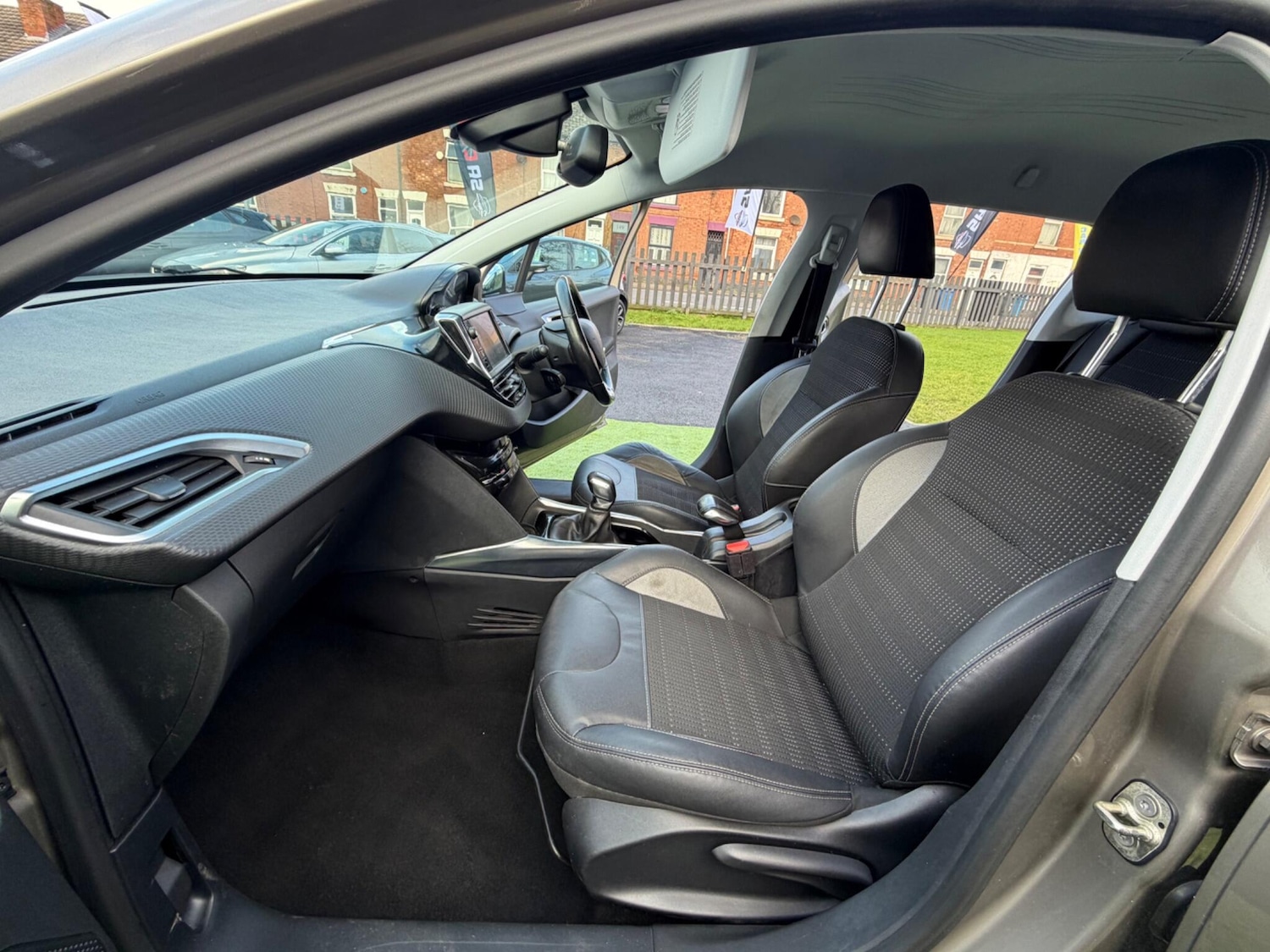 Used Peugeot 2008 2013 for sale - 77411642: Photo 31