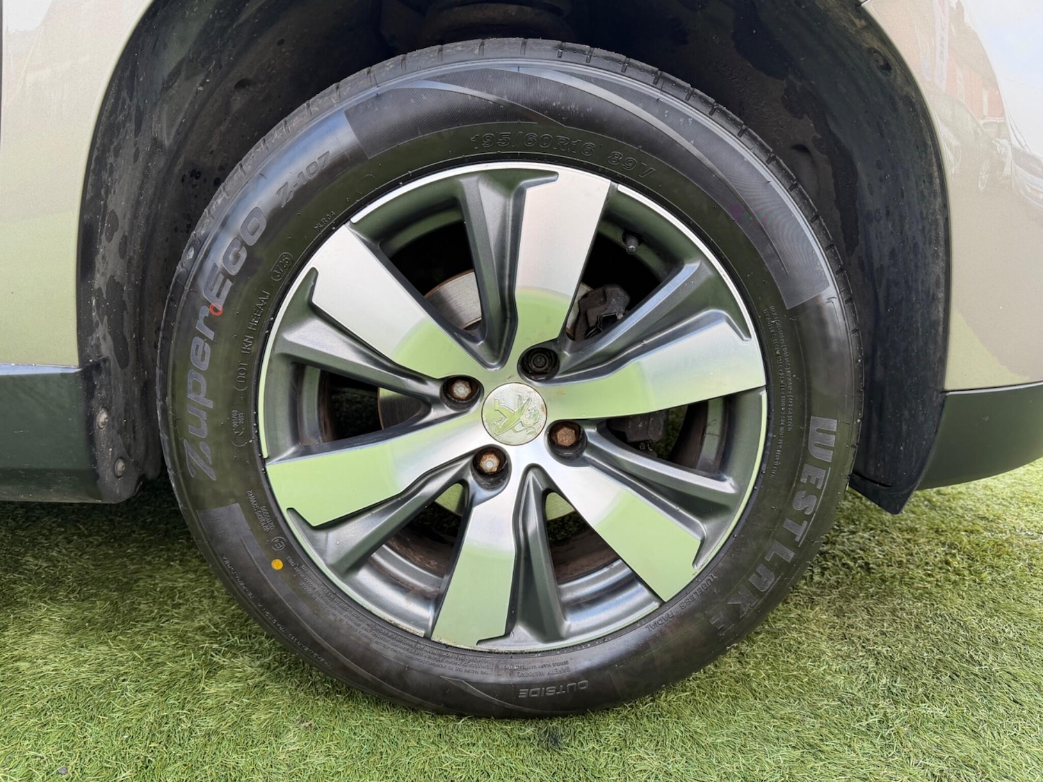 Used Peugeot 2008 2013 for sale - 77411642: Photo 45