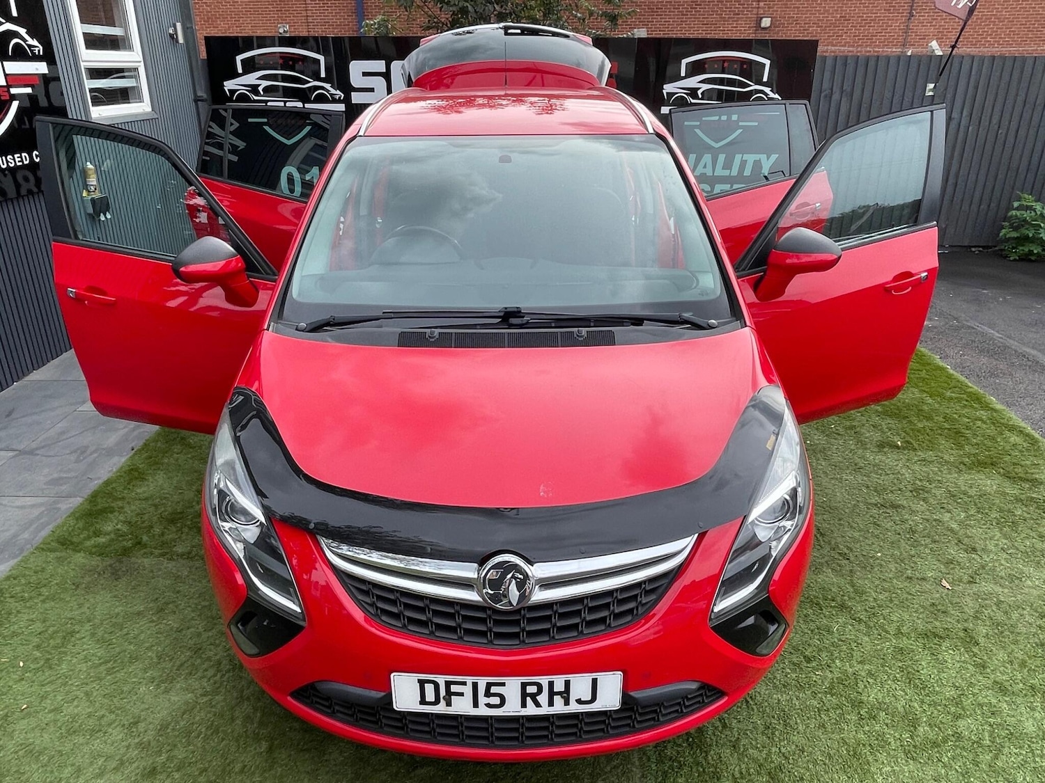 Used Vauxhall Zafira Tourer 2015 for sale - 76042531: Photo 19