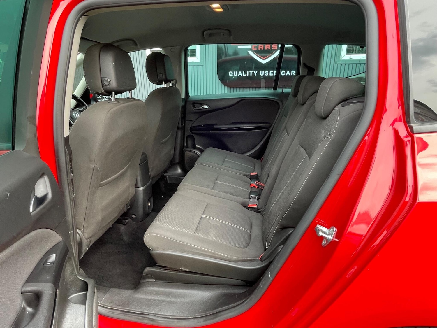 Used Vauxhall Zafira Tourer 2015 for sale - 76042531: Photo 31