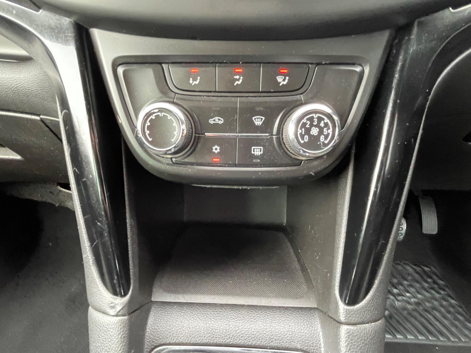 Used Vauxhall Zafira Tourer 2015 for sale - 76042531: Photo 41