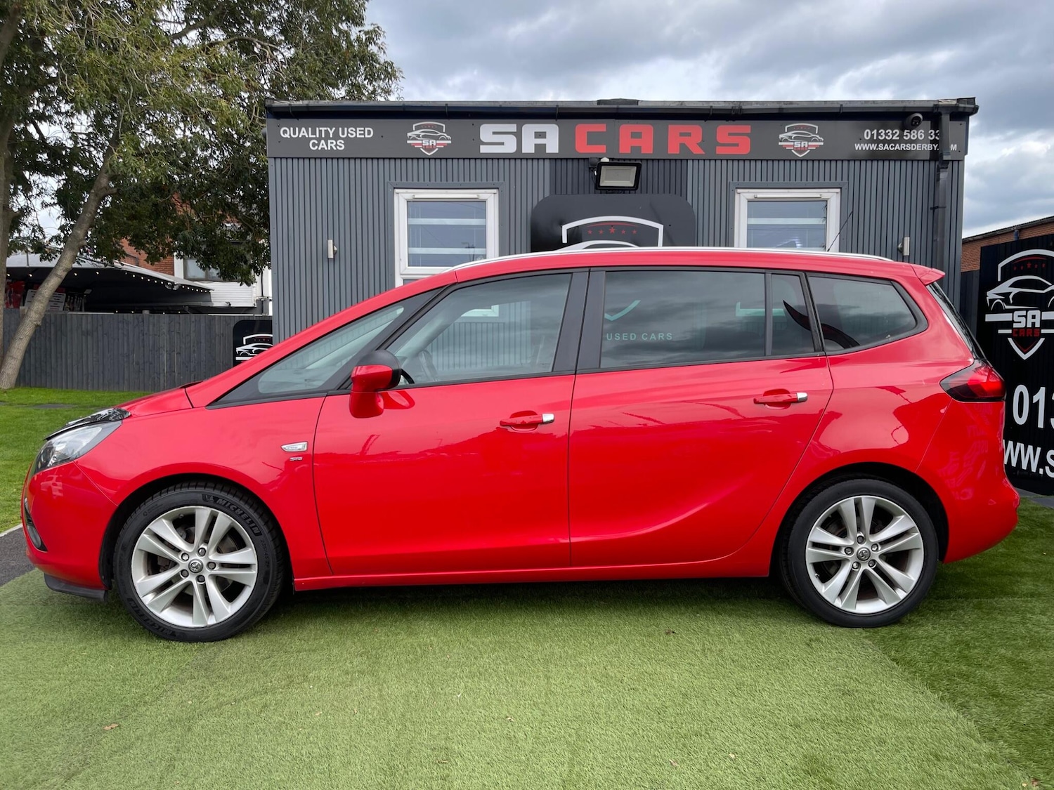 Used Vauxhall Zafira Tourer 2015 for sale - 76042531: Photo 9