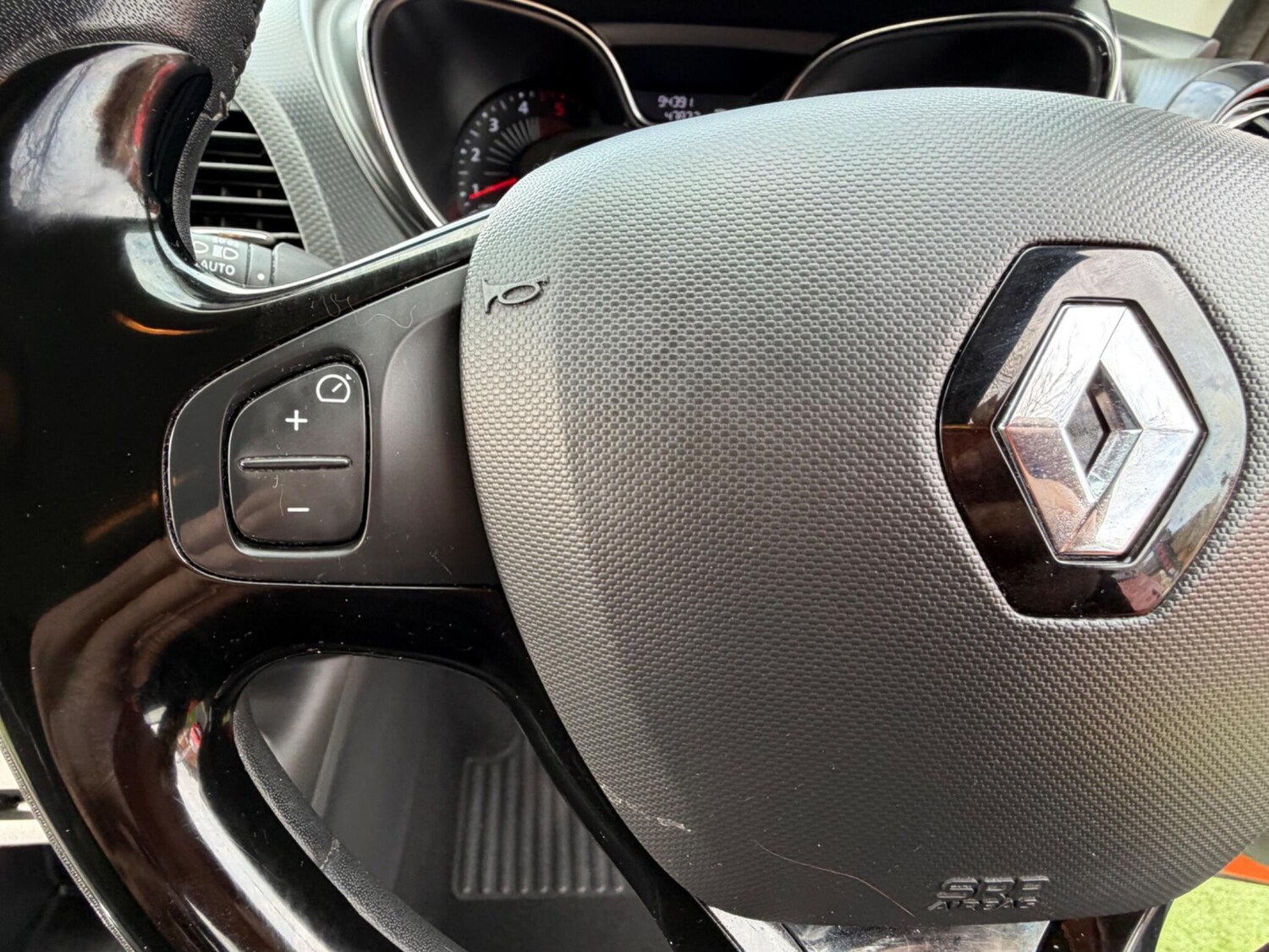 Used Renault Captur for sale - 77909191: Photo 21