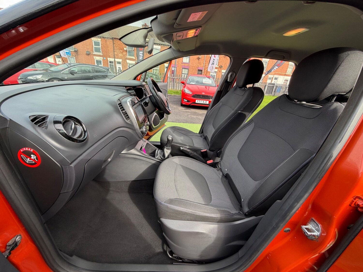 Used Renault Captur for sale - 77909191: Photo 30