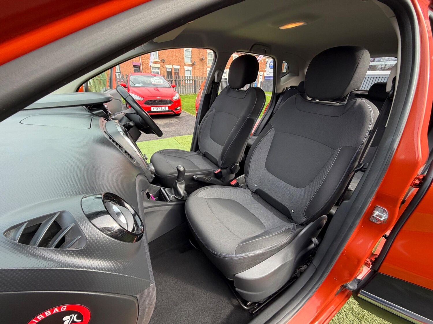 Used Renault Captur for sale - 77909191: Photo 32