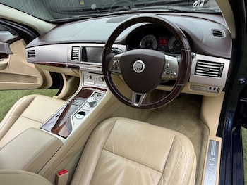 Used Jaguar XF 2011 for sale - 78969317: Photo