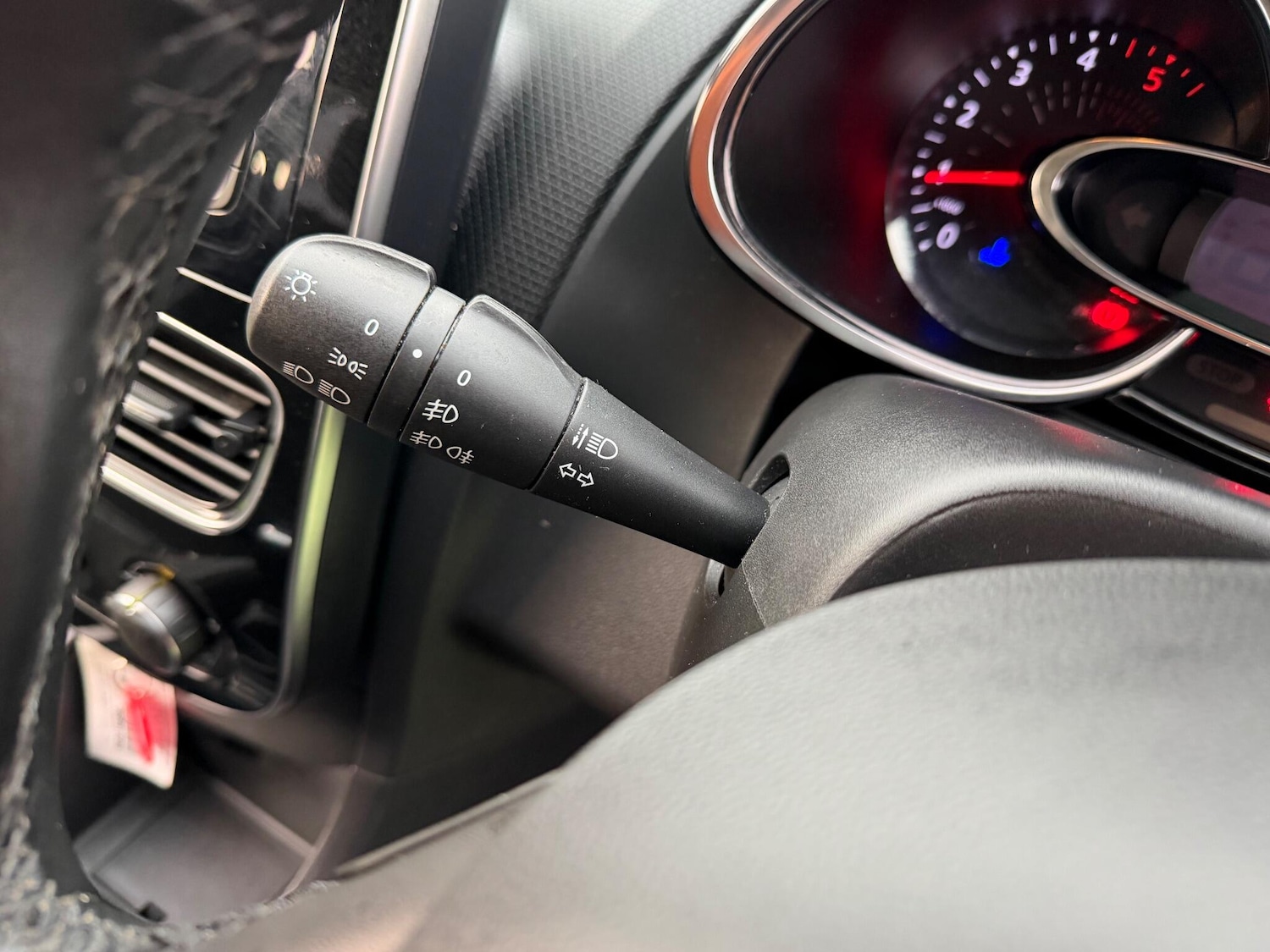 Used Renault Clio 2024 for sale - 77175815: Photo 40