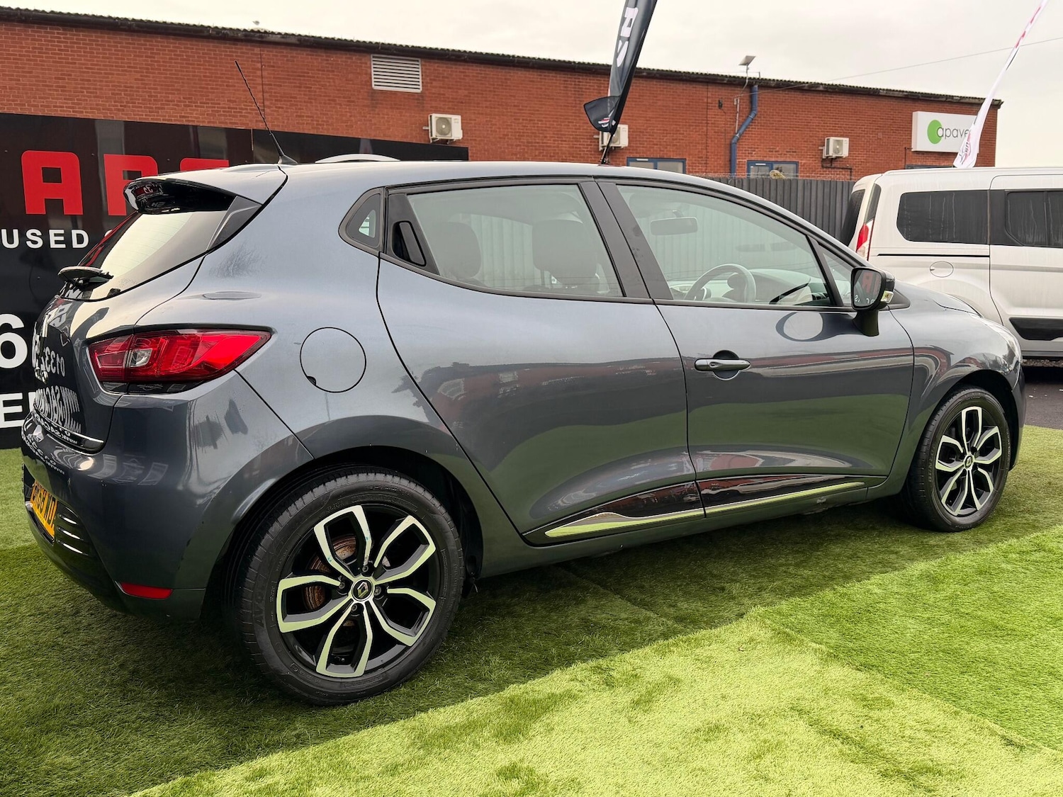 Used Renault Clio 2024 for sale - 77175815: Photo 9