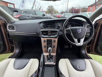 Used Volvo V40 Cross Country 2013 for sale - 78334827: Photo