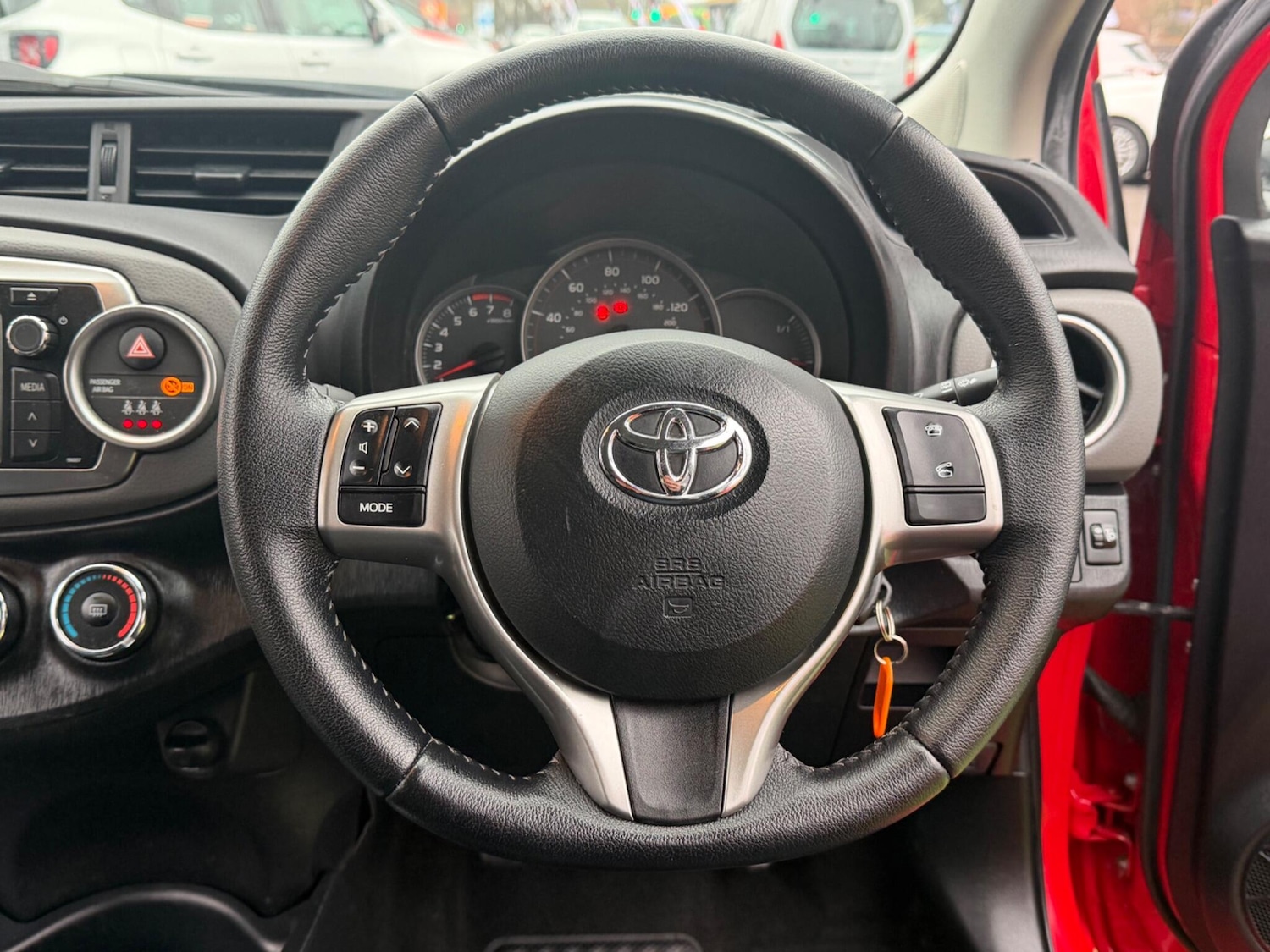 Used Toyota Yaris 2012 for sale - 77425774: Photo 18