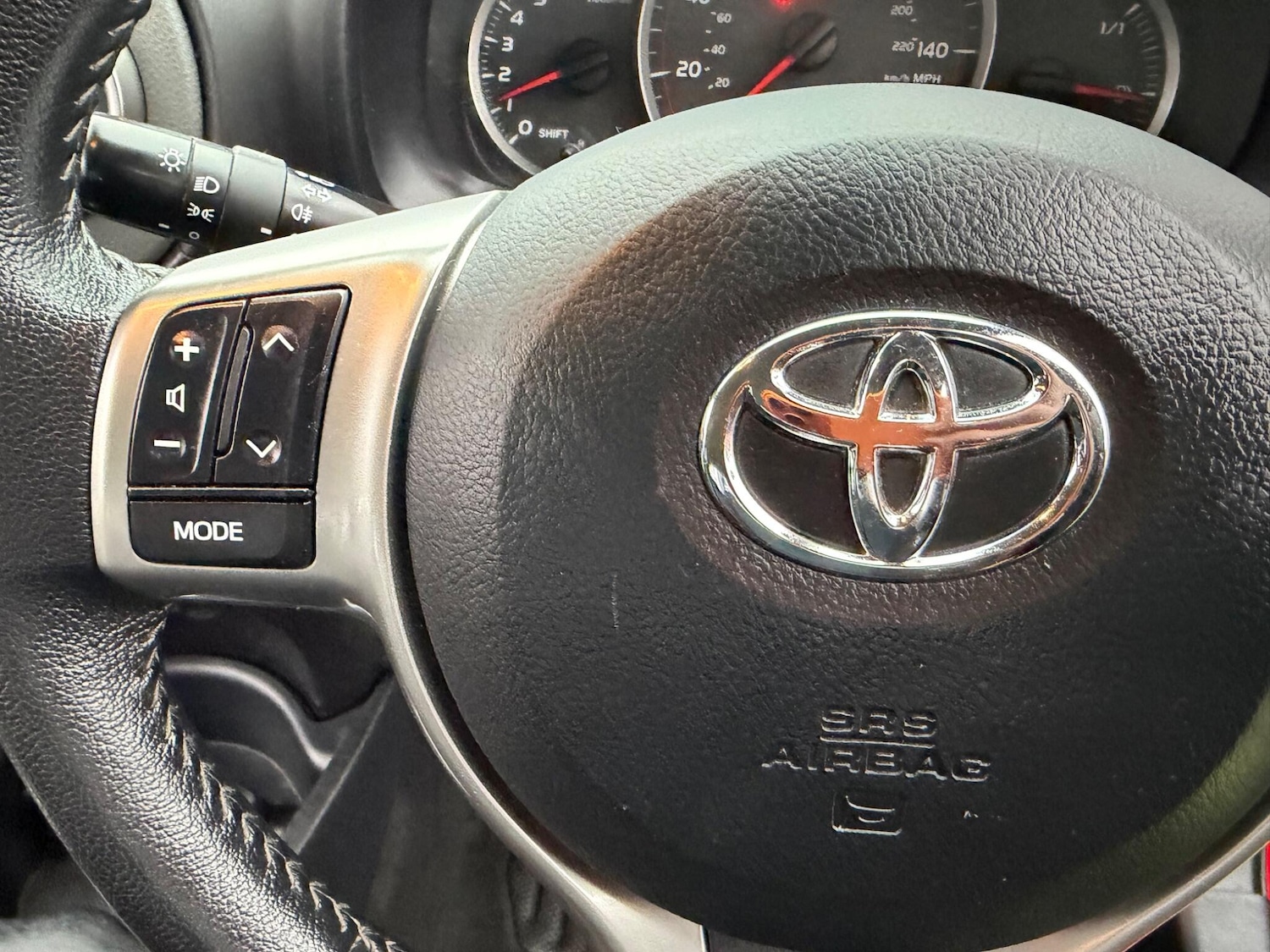 Used Toyota Yaris 2012 for sale - 77425774: Photo 22