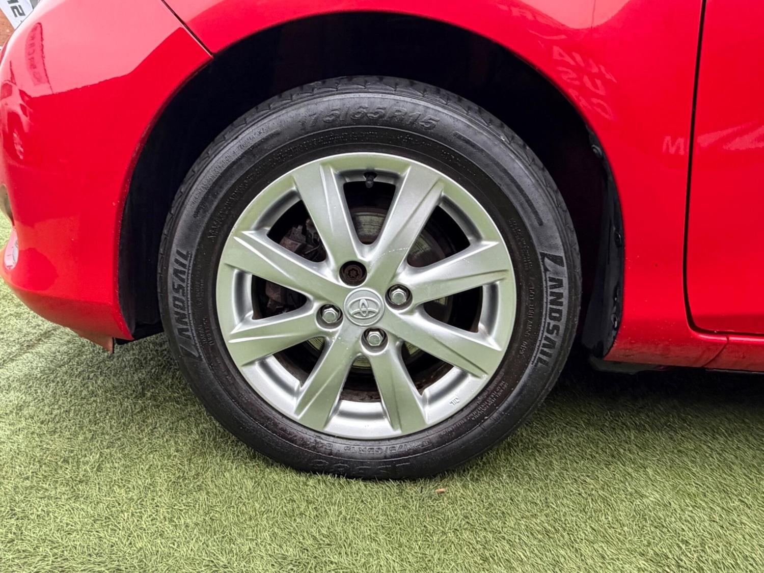 Used Toyota Yaris 2012 for sale - 77425774: Photo 47