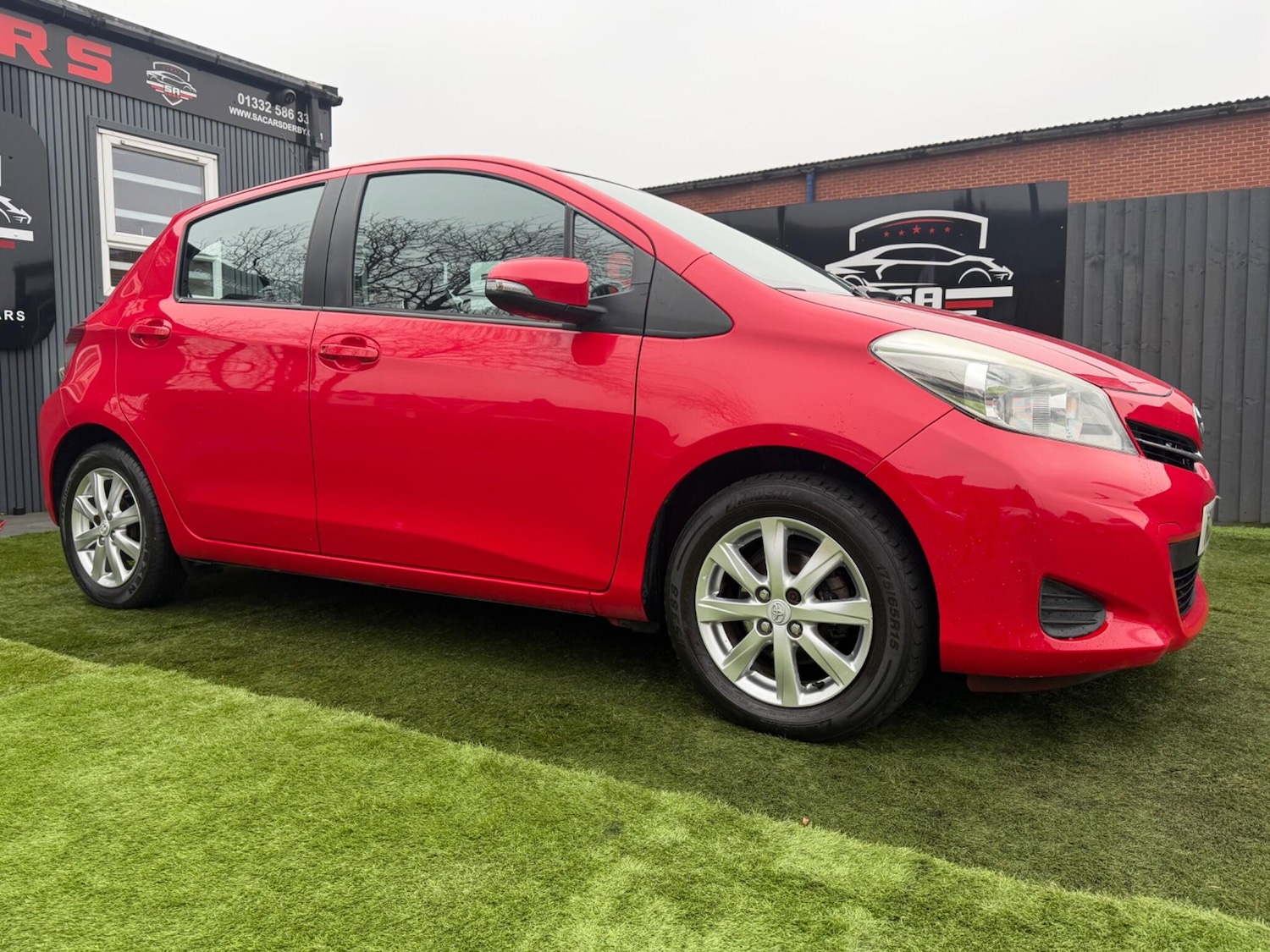 Used Toyota Yaris 2012 for sale - 77425774: Photo 9