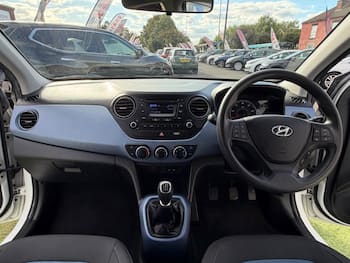 Used Hyundai i10 2015 for sale - 79751346: Photo