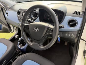 Used Hyundai i10 2015 for sale - 79751346: Photo