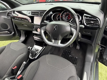 Used DS Automobiles DS 3 Cabrio 2015 for sale - 78772811: Photo