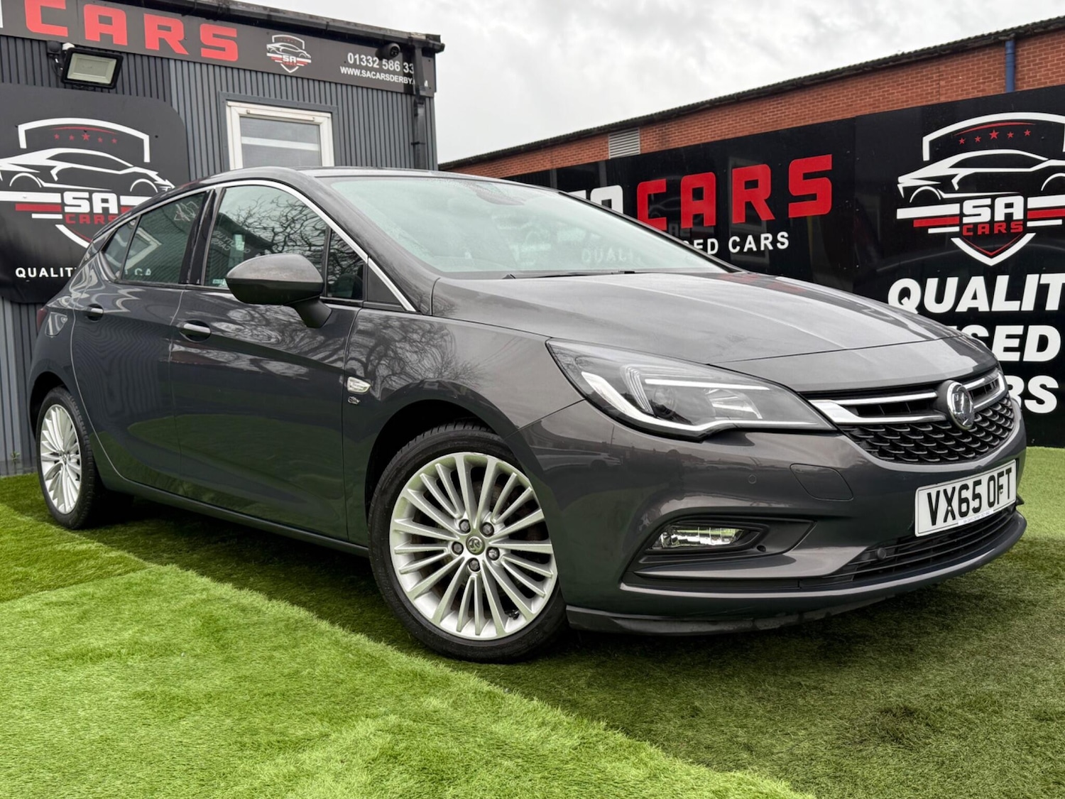 Used Vauxhall Astra 2015 for sale - 76952269: Photo 1