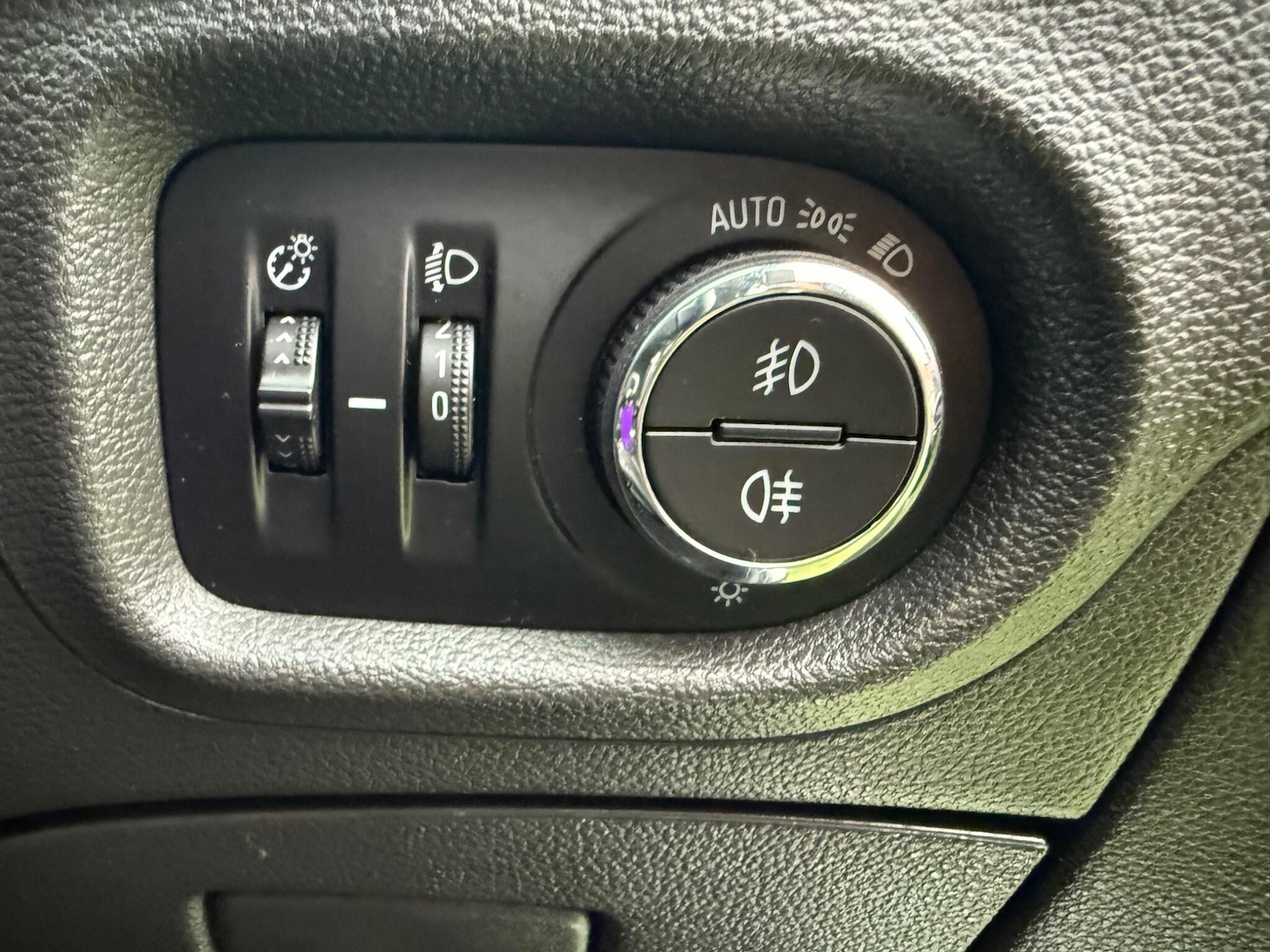 Used Vauxhall Astra 2015 for sale - 76952269: Photo 22