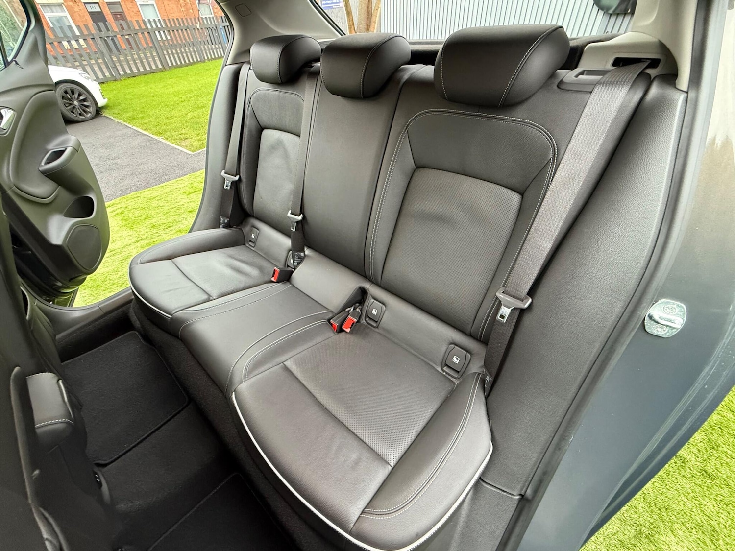 Used Vauxhall Astra 2015 for sale - 76952269: Photo 32