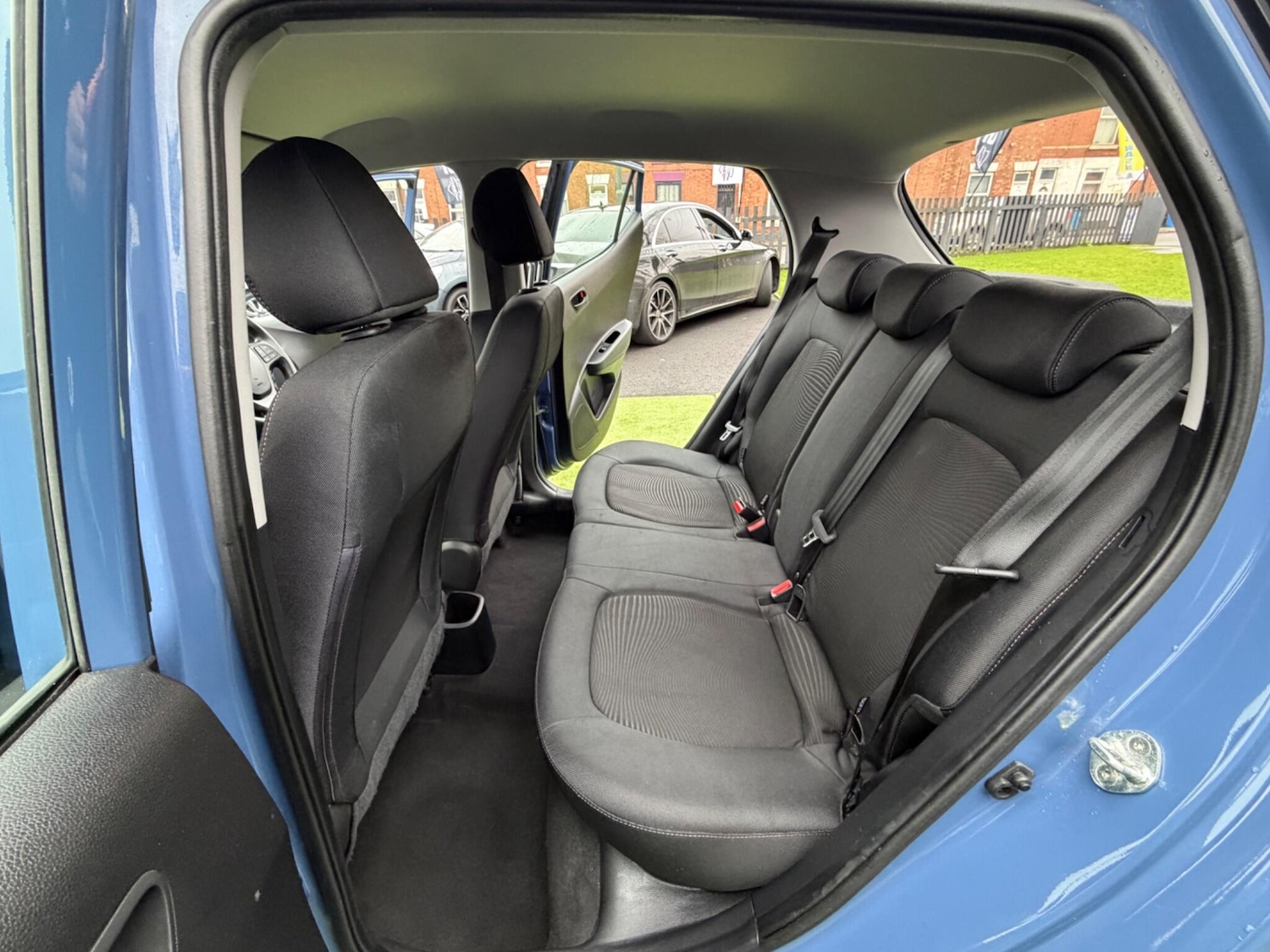 Used Hyundai i10 2018 for sale - 77411426: Photo 37