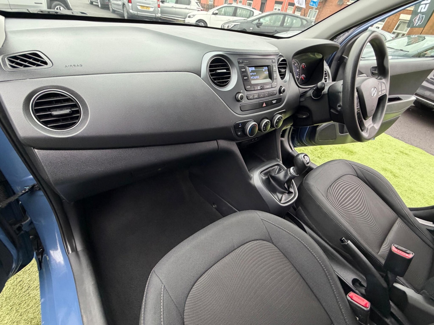 Used Hyundai i10 2018 for sale - 77411426: Photo 42