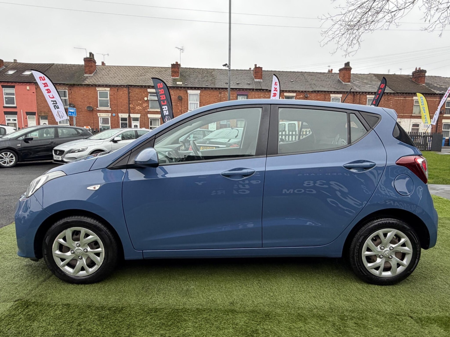 Used Hyundai i10 2018 for sale - 77411426: Photo 8