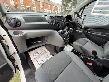 Used Nissan NV200 2015 for sale - 76060014: Photo