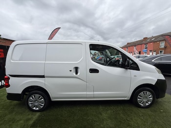 Used Nissan NV200 2015 for sale - 76060014: Photo