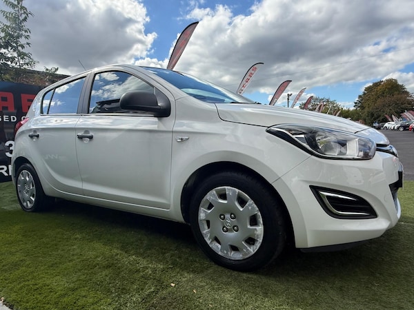 Used Hyundai i20 2014 for sale - 76042638: Photo 10