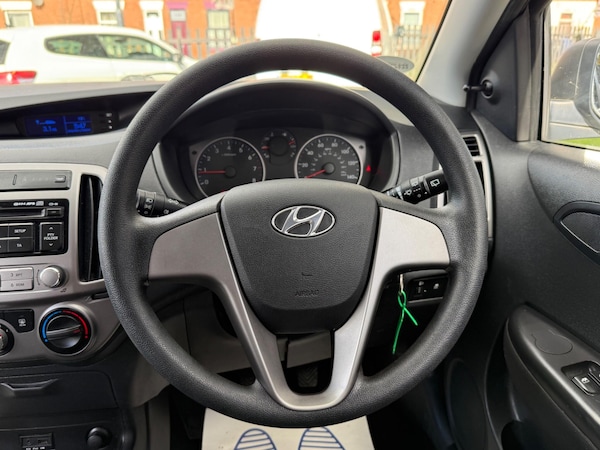 Used Hyundai i20 2014 for sale - 76042638: Photo 21