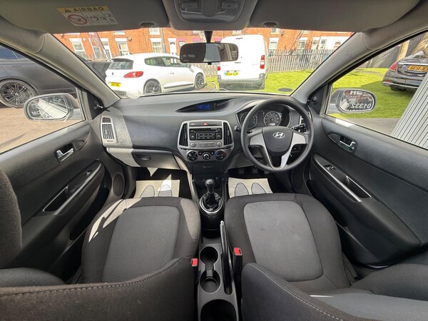 Used Hyundai i20 2014 for sale - 76042638: Photo 31