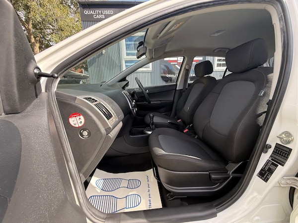 Used Hyundai i20 2014 for sale - 76042638: Photo 40