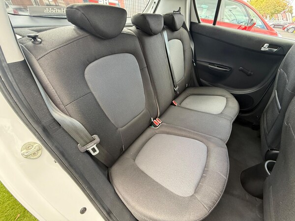 Used Hyundai i20 2014 for sale - 76042638: Photo 43