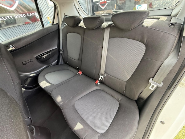 Used Hyundai i20 2014 for sale - 76042638: Photo 44
