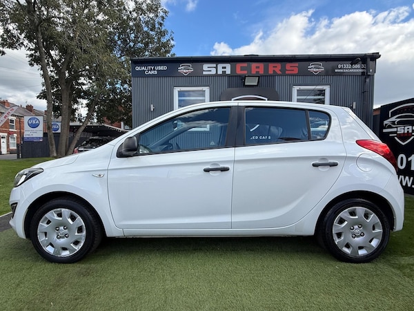 Used Hyundai i20 2014 for sale - 76042638: Photo 7