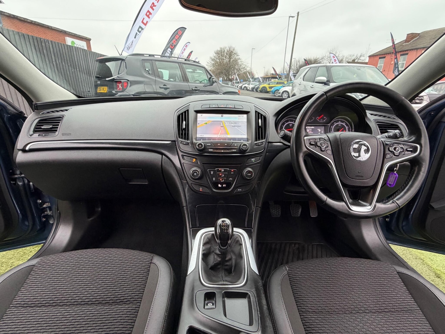 Used Vauxhall Insignia 2015 for sale - 77331012: Photo 2