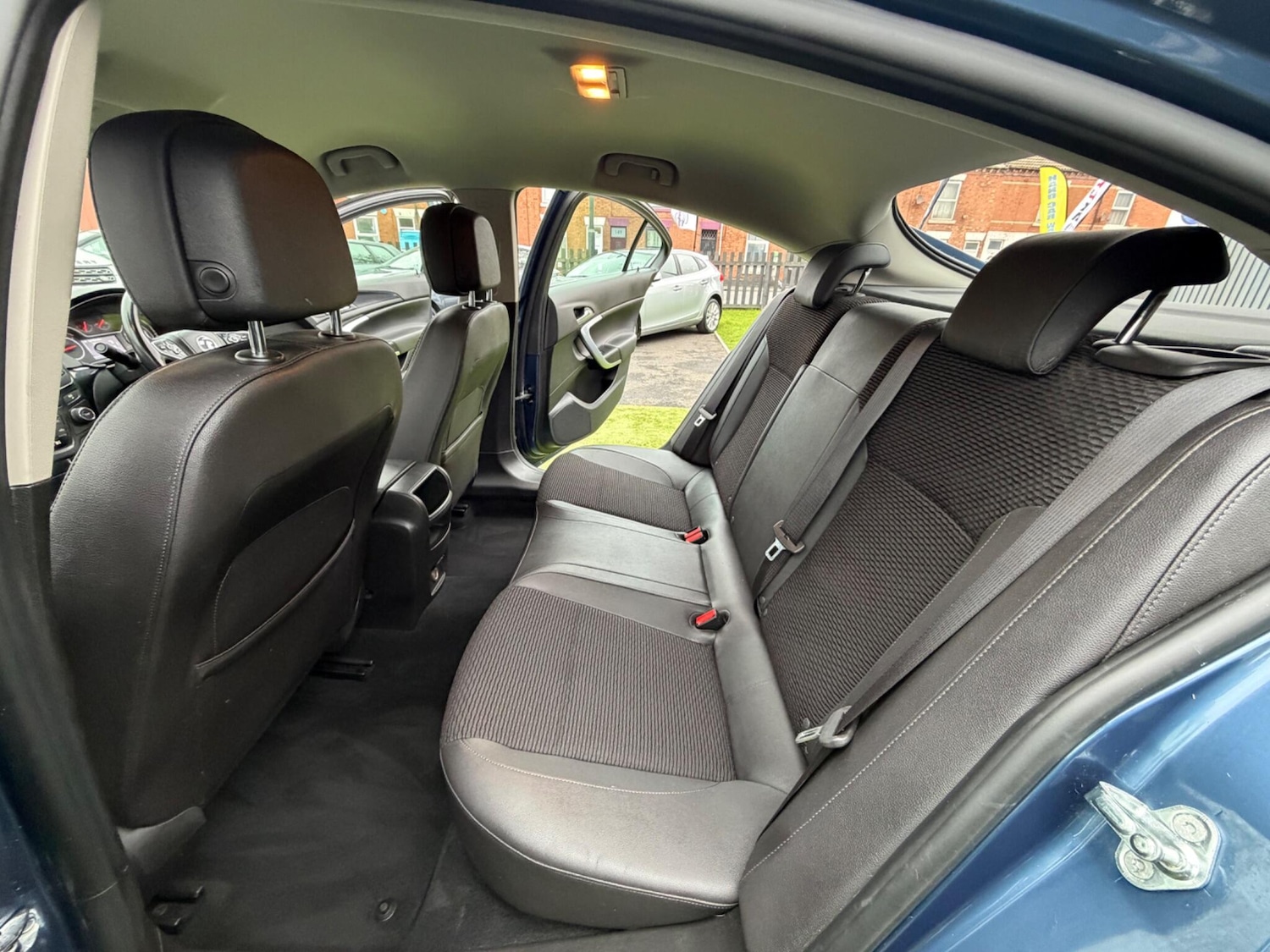 Used Vauxhall Insignia 2015 for sale - 77331012: Photo 39