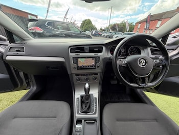 Used Volkswagen Golf 2016 for sale - 78797278: Photo