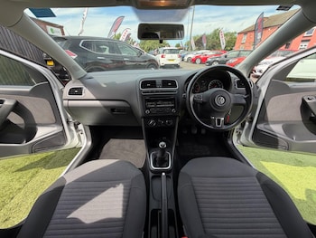 Used Volkswagen Polo 2012 for sale - 79609789: Photo