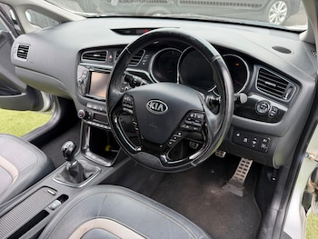 Used Kia Ceed 2013 for sale - 79539861: Photo