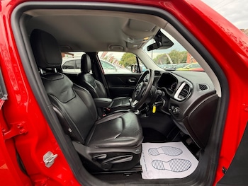 Used Jeep Renegade 2015 for sale - 75858044: Photo