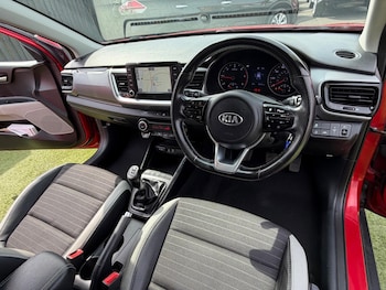 Used Kia Stonic 2019 for sale - 78388458: Photo