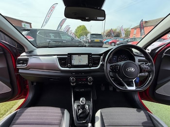 Used Kia Stonic 2019 for sale - 78388458: Photo