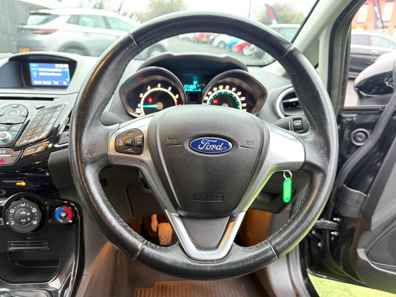 Used Ford Fiesta 2017 for sale - 77040317: Photo 18