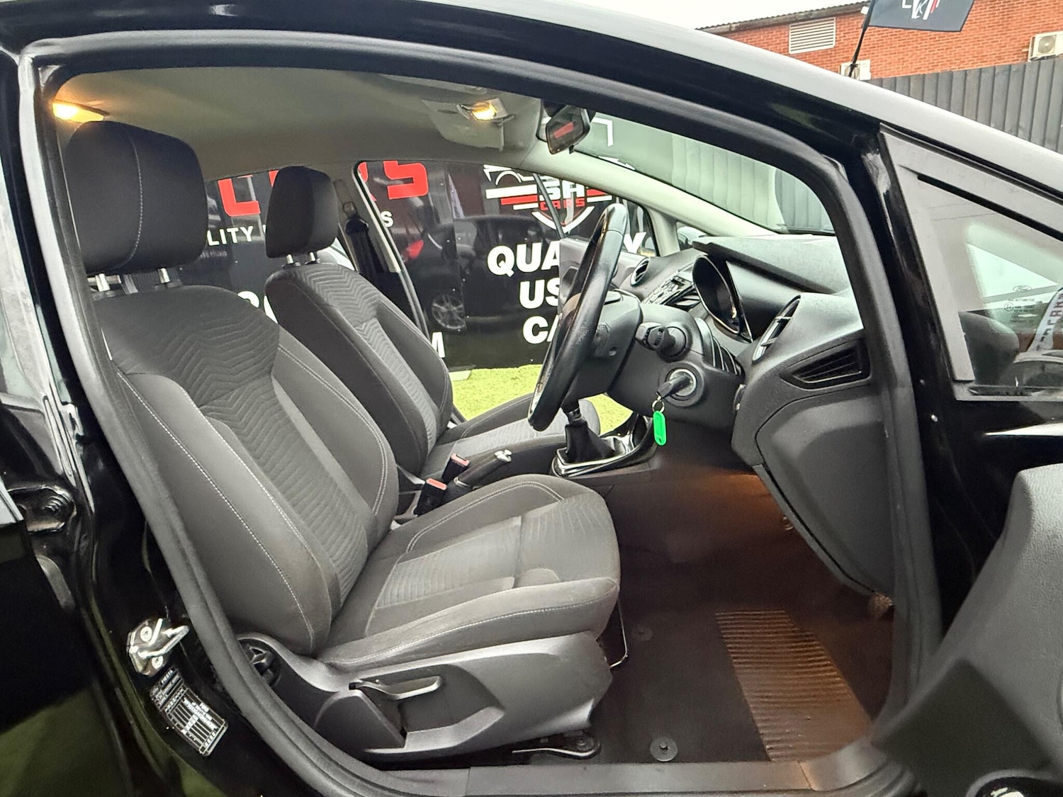 Used Ford Fiesta 2017 for sale - 77040317: Photo 26