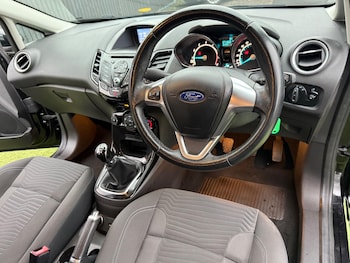 Used Ford Fiesta 2017 for sale - 77040317: Photo